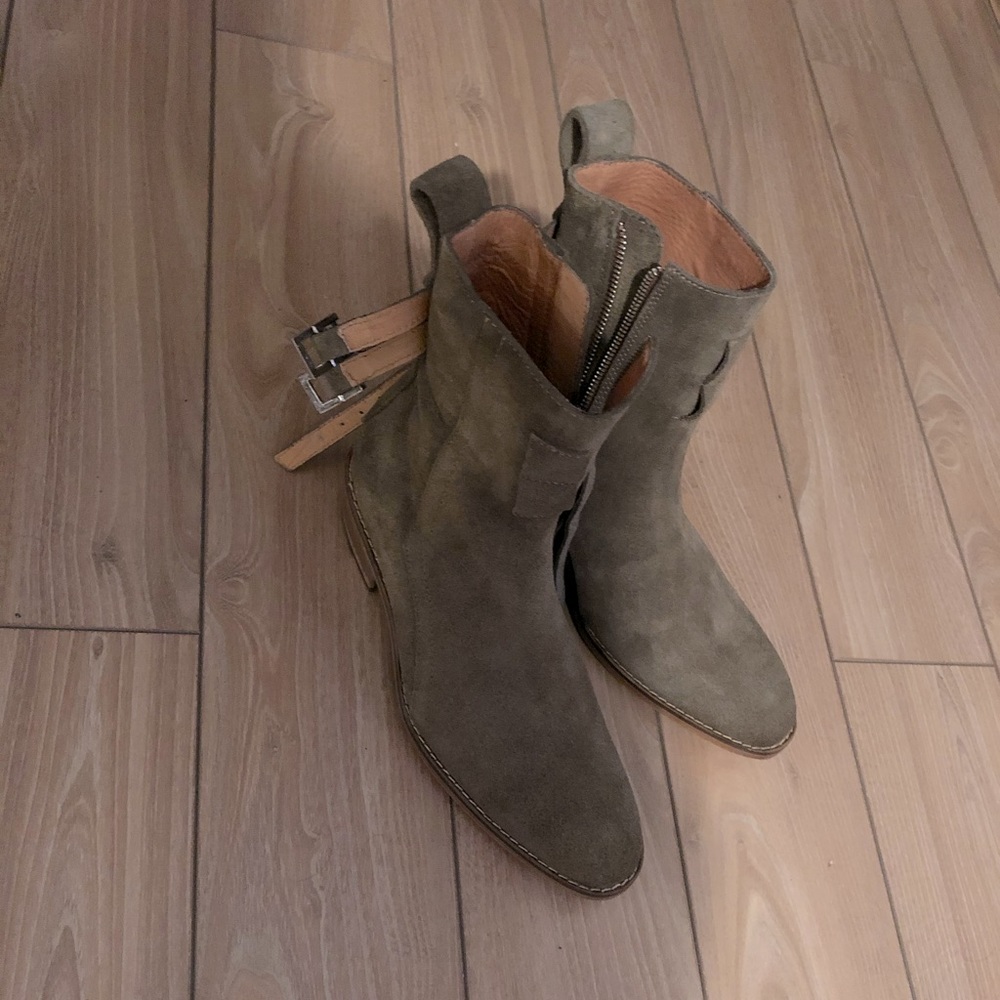 Kollar boots tan size 7